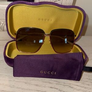 Gucci Women's Sunglasses - Gold and Brown